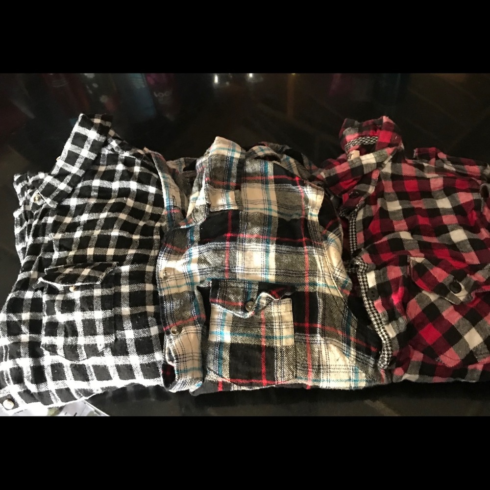 Ladies flannel shirt lot